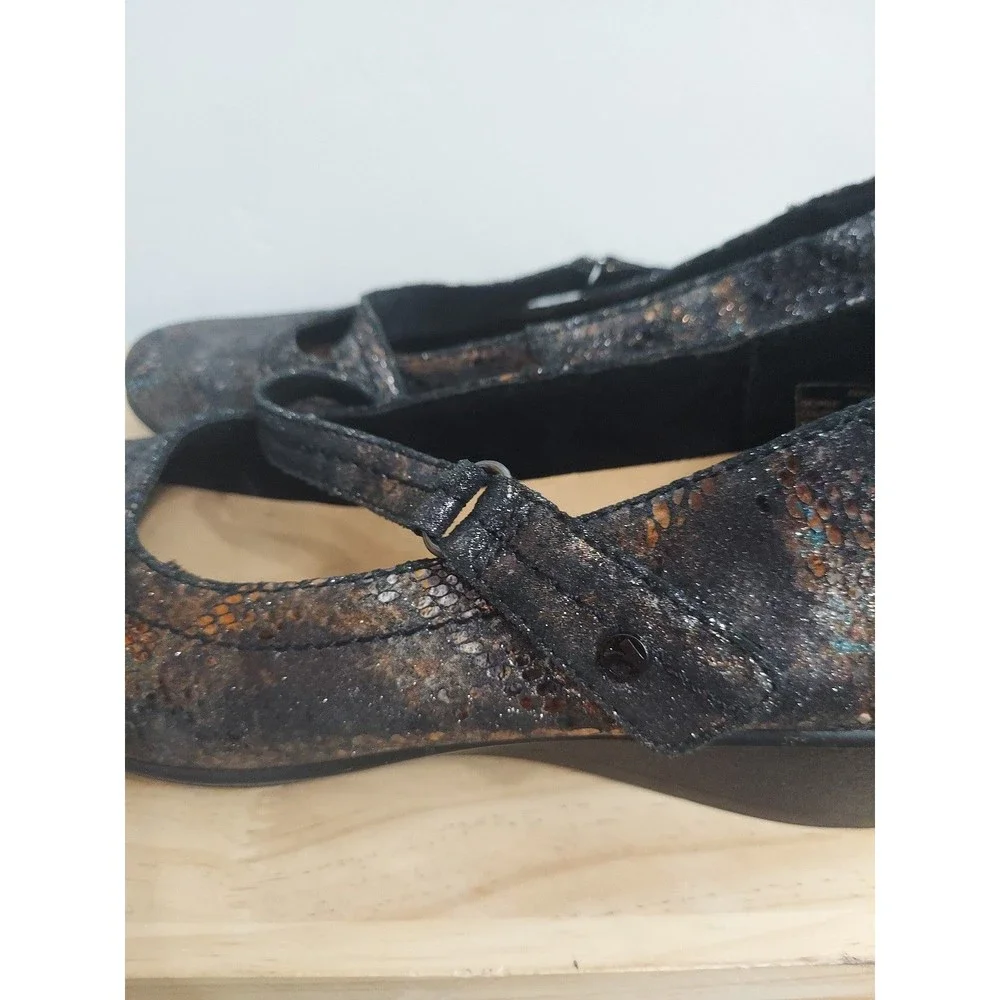 Revere Bonn Women's Leather Black Metallic Python Mary Jane Shoes size 1…